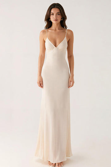 Robe longue formelle à bretelles spaghetti fourreau ivoire